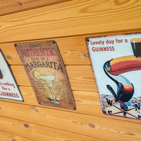 Lanterns Shepherds Huts & Glamping Happisburgh Bagian luar foto