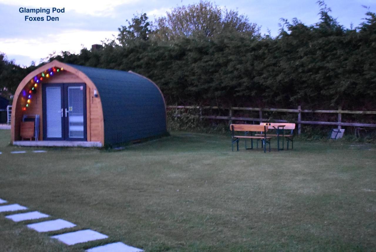 Lanterns Shepherds Huts & Glamping Happisburgh Bagian luar foto