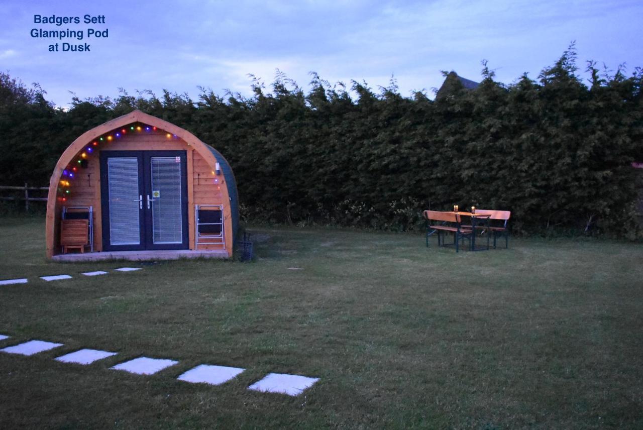 Lanterns Shepherds Huts & Glamping Happisburgh Bagian luar foto