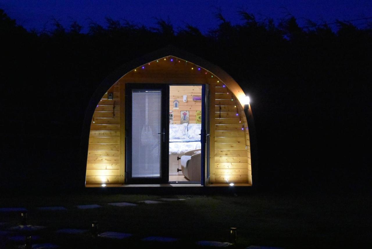 Lanterns Shepherds Huts & Glamping Happisburgh Bagian luar foto