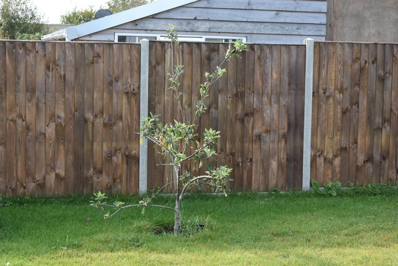 Lanterns Shepherds Huts & Glamping Happisburgh Bagian luar foto