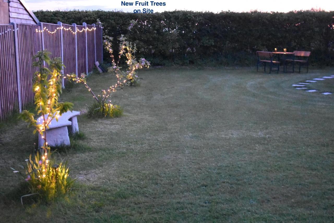 Lanterns Shepherds Huts & Glamping Happisburgh Bagian luar foto