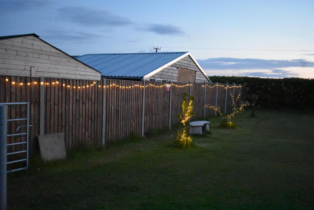 Lanterns Shepherds Huts & Glamping Happisburgh Bagian luar foto