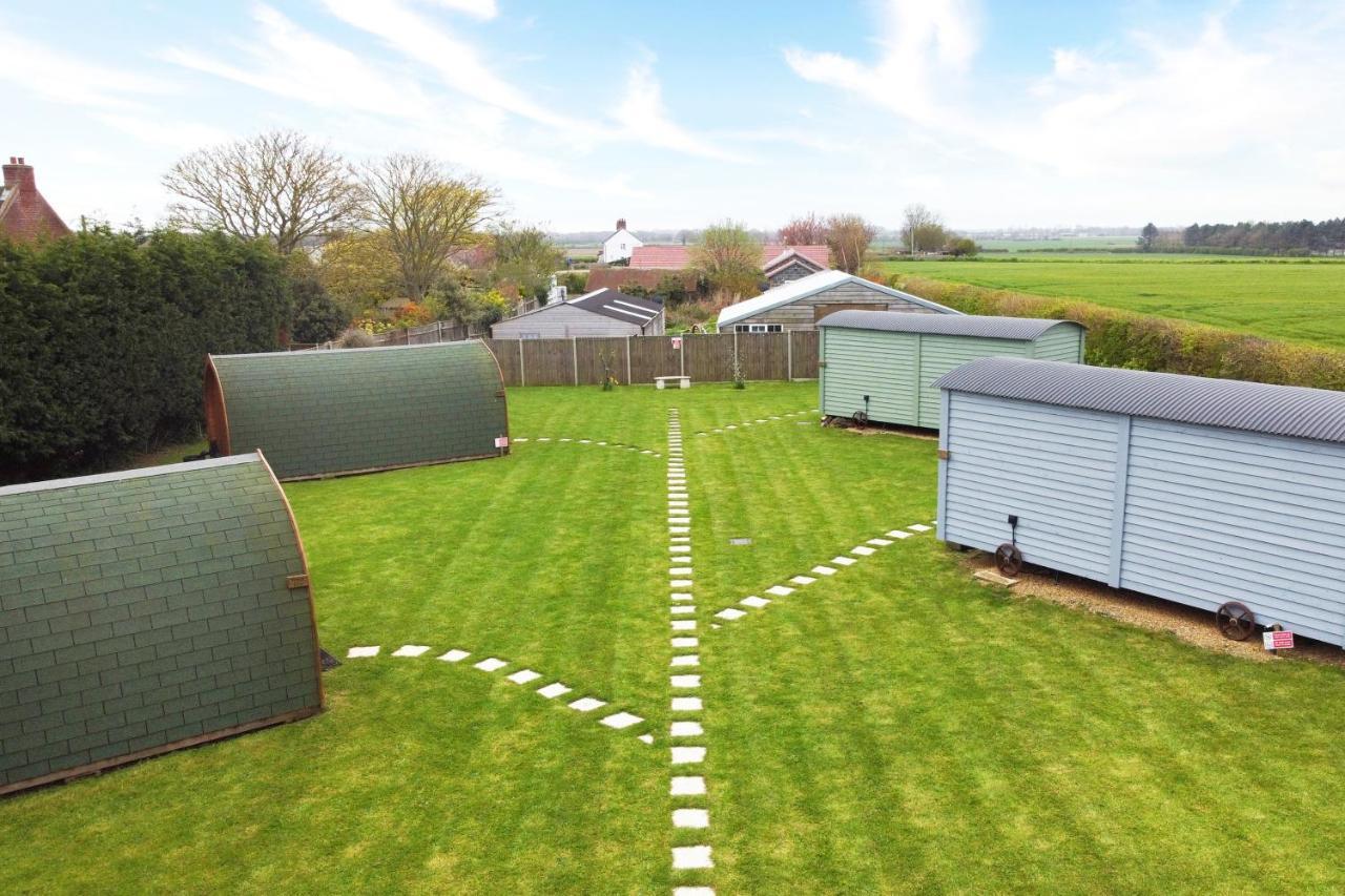 Lanterns Shepherds Huts & Glamping Happisburgh Bagian luar foto